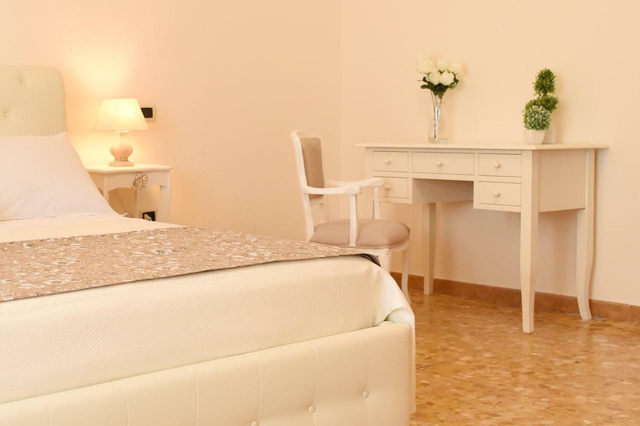 B&B Bonnes Suites Neapol Zewnętrze zdjęcie