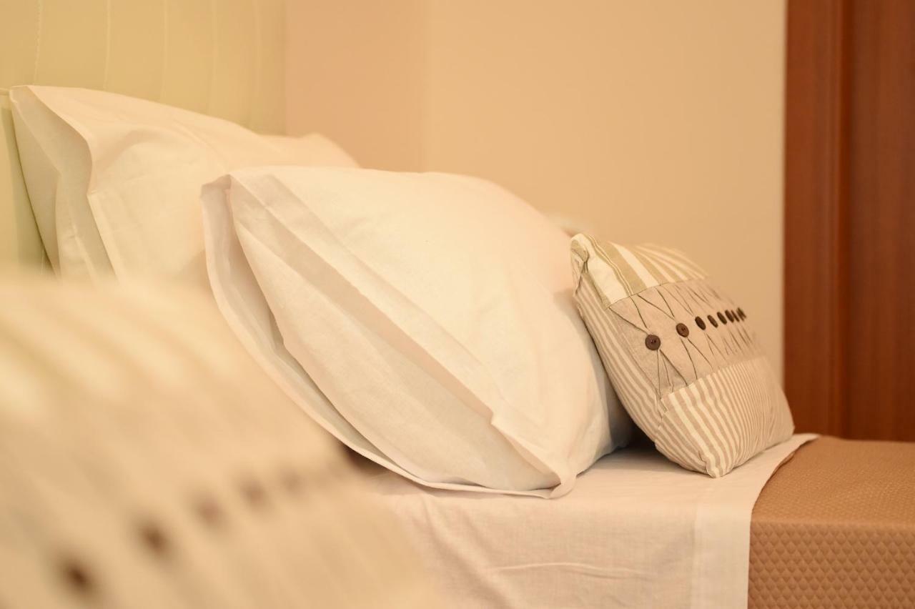 B&B Bonnes Suites Neapol Zewnętrze zdjęcie