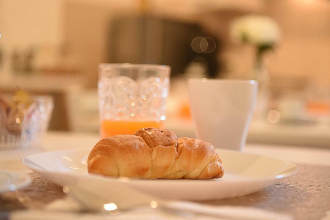 B&B Bonnes Suites Neapol Zewnętrze zdjęcie